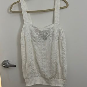 White House | Black Market white top